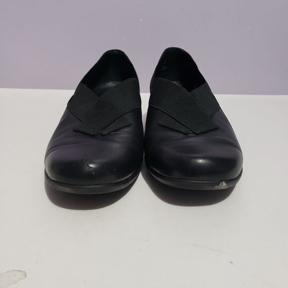 Clark's Artisan Black Leather Slip On Loafers Shoes Women's Sz 8.5 M - Picture 3 of 9